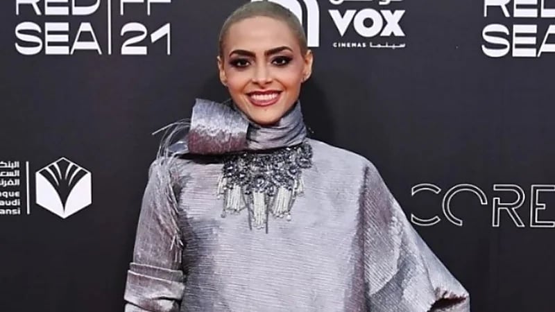 شاهد.. أضوى فهد تفاجئ جمهورها بلوك غريب:"حلقت شعري قبل شيرين"