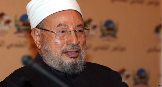 محام مصري يتهم القرضاوي بقتل المصلين في مسجد الروضة