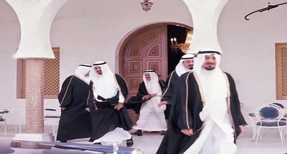 صورة قديمة تجمع القيادات الملكية الراحلة بالطائف