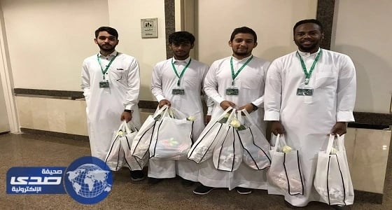 بالصور.. مستشفيات صحة جدة تشارك المرضى والمراجعين الاحتفاء باليوم الوطني