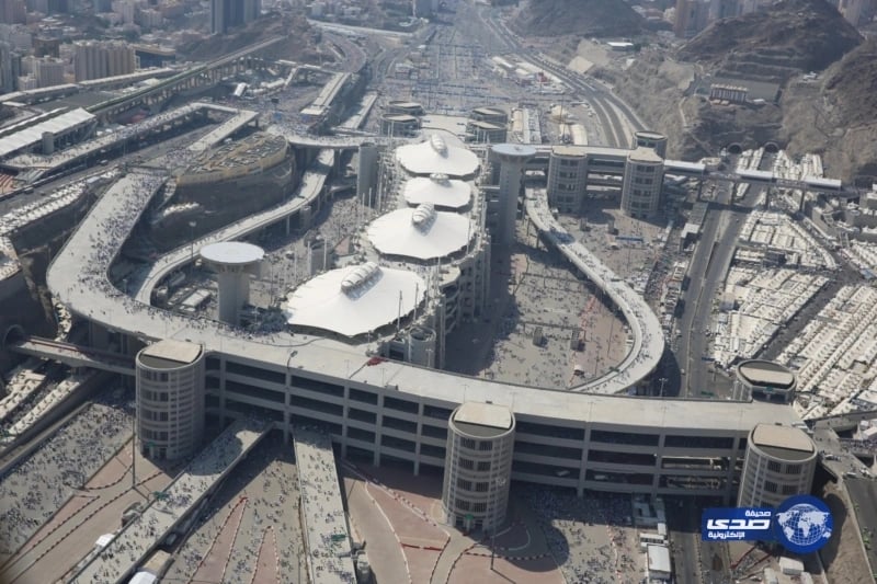 القوات الجوية تٌحلق بسماء "مني" لرصد توافد الحاج لرمي الجمرات