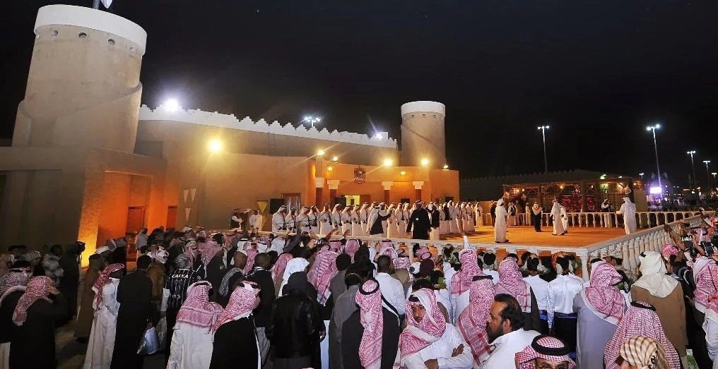 بالصور..الأجواء التراثية والحرف اليدوية تجذب زوار مهرجان الجنادرية31