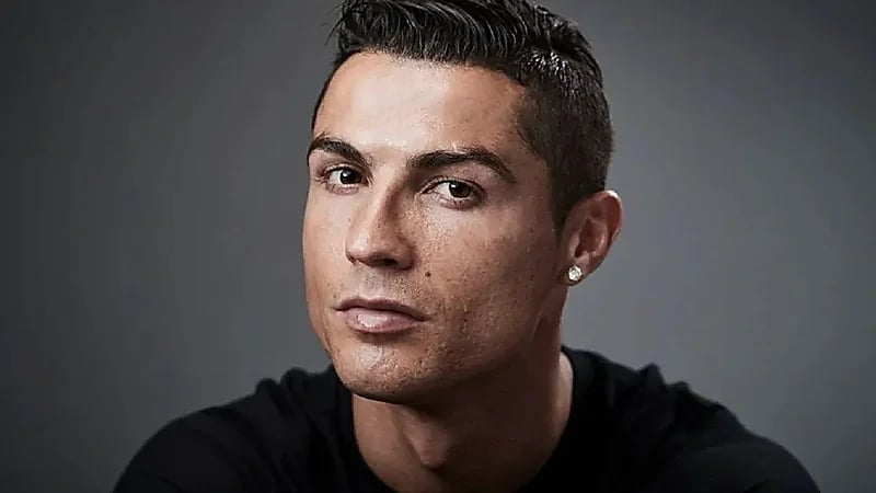 موظفة تختلس 288 ألف يورو من "رونالدو" على مدار 3 أعوام