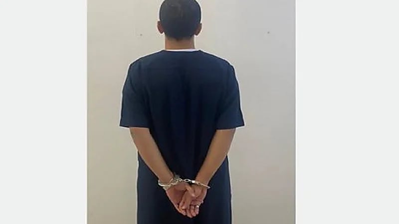 ضبط مواطن اعتدى على آخر بسلاح أبيض وأطلق النار على مركبته