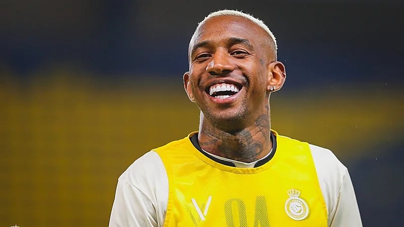 كورنثيانز البرازيلي يستهدف التعاقد مع تاليسكا