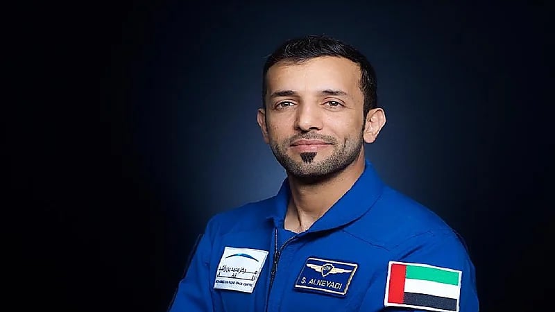 بالصور.. أول رائد فضاء عربي سيقضي مهمة طويلة بمحطة الفضاء الدولية