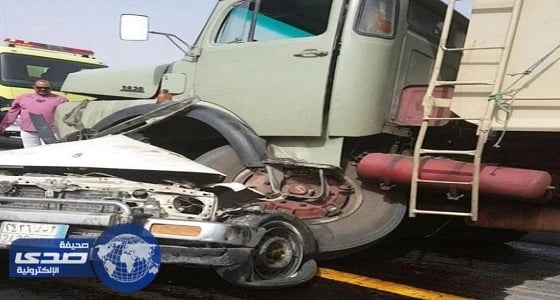 بالصور.. وفاة شابين إثر حادث تصادم مروع في عسير
