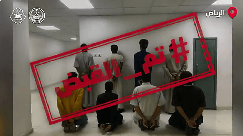 بالفيديو.. الإطاحة بعصابة تفتعل حادثة مرورية وتسرق المركبات بعد مغافلة أصحابها