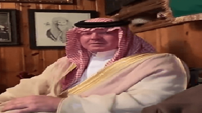 شاهد.. لحظات مؤثرة لرجل أعمال أمريكي يتذكر طفولته في المملكة