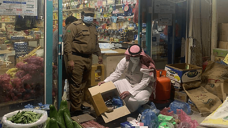 لجنة مكافحة التبغ تكثف حملاتها لضبط المخالفين في مناطق المملكة