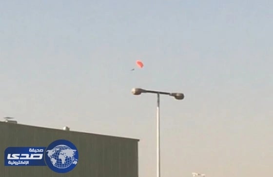 فيديو متداول لسقوط مظلي تعطلت مظلته في صلبوخ