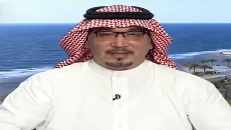 خبير بيئي يروي قصة غريبة لعلاجه بمبيد حشري خالي من المواد الكيميائية "فيديو" 
