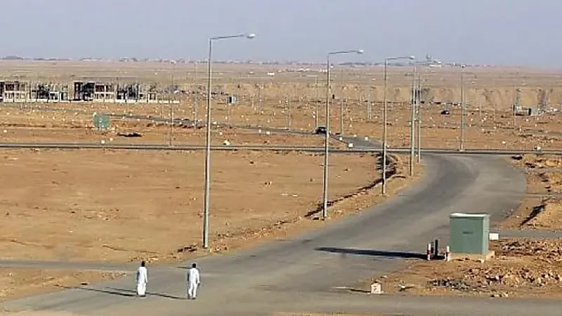 وزير الطاقة يوافق على نزع ملكية أراضي في حائل وينبع