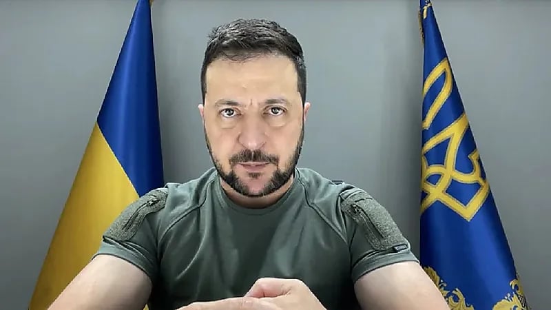 بالفيديو .. "زيلينسكي" يستغيث بـ"الناتو" عقب ضم روسيا لأقاليم أوكرانية