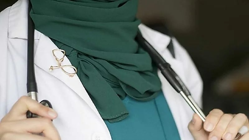 النيابة العامة توضح الإجراء المتبع عند معاينة مريض مشتبه في إصابته جنائيا