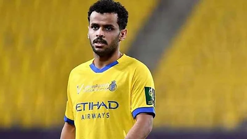 التعاون يكشف موقفه من التعاقد مع عبدالفتاح عسيري