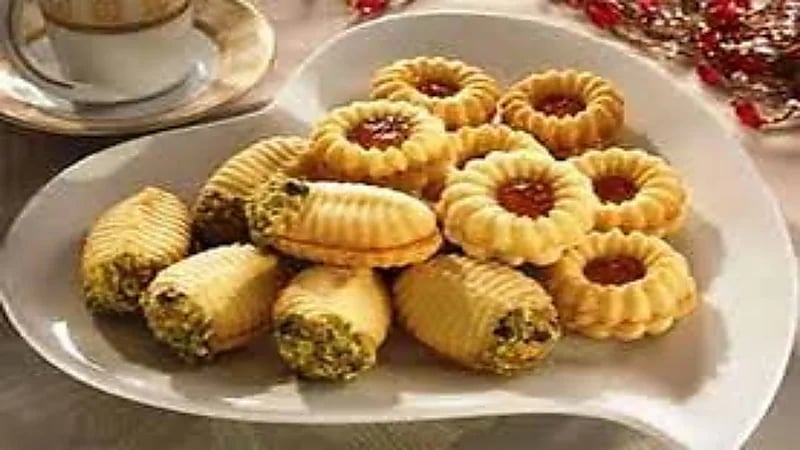 الذيابي: الإفراط في تناول الحلويات صباح العيد قد يؤدي إلى حدوث تلبكات