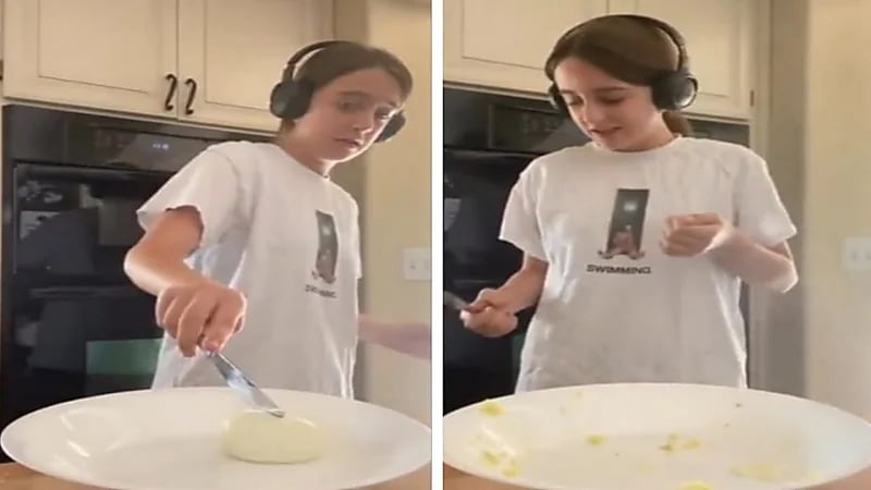 شاهد.. انفجار بيضة مسلوقة في وجه فتاة