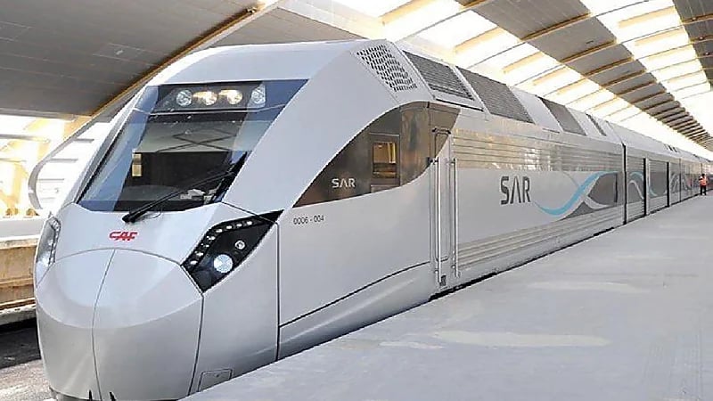 جسر بري يربط الرياض بجدة يقلل مدة الرحلة لساعتين