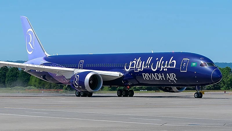 طيران الرياض توقع اتفاقية شراء 90 محرك من طراز GEnx