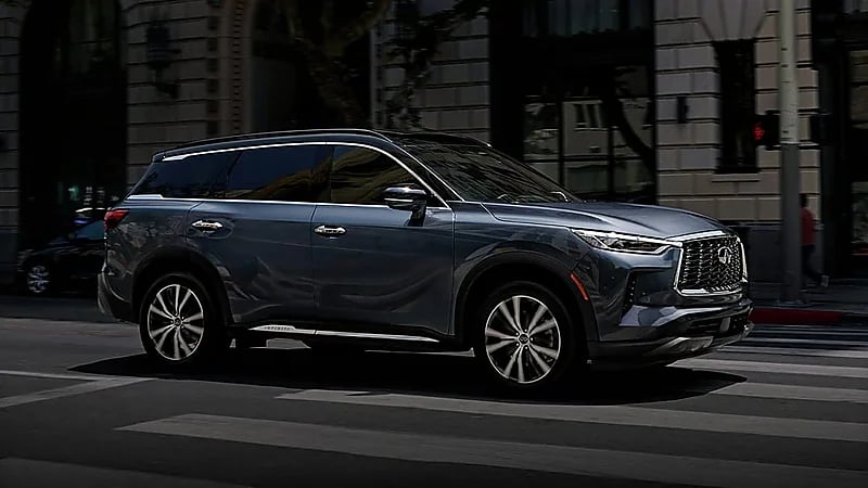 مزايا وأسعار السيارة العائلية الفاخرة انفينيتي QX60 2023 .. صور