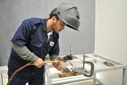 التدريب التقني تعلن التحول لنظام الفصلين