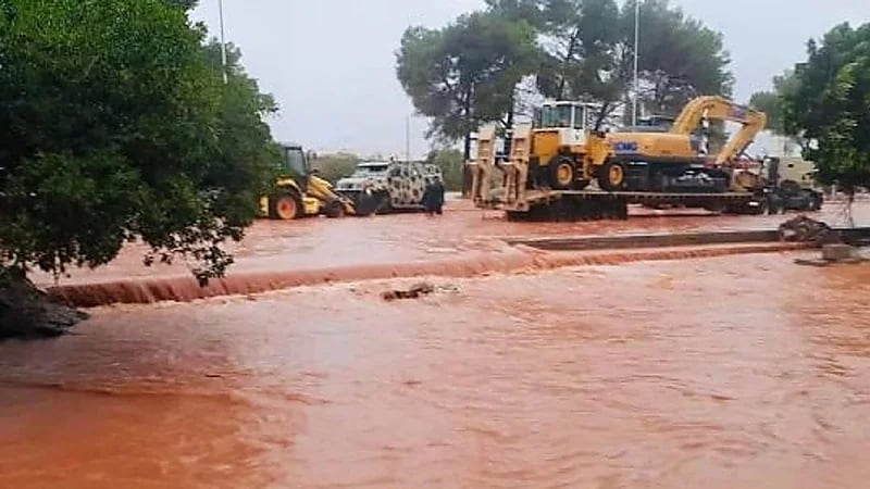 الأرصاد: الإعصار دانيال سيبدأ في الانحدار الليلة