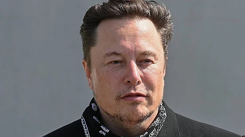 موقف إيلون ماسك من قطع الاتصال على غزة