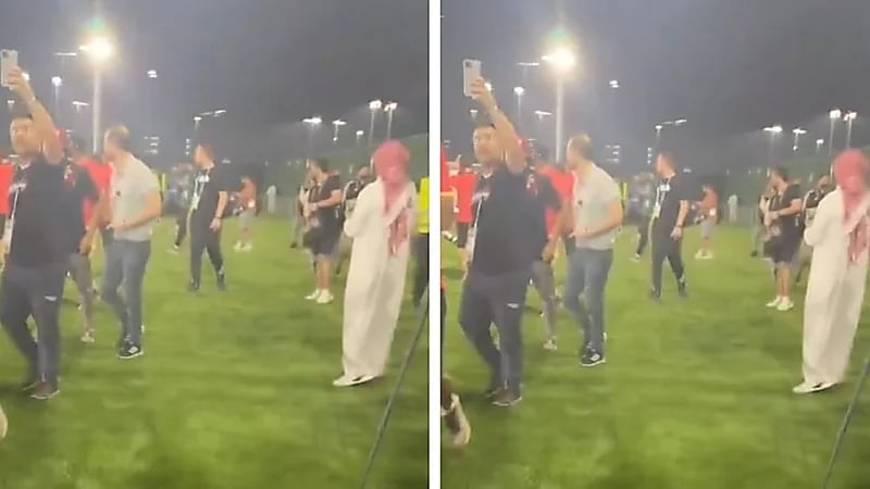 جماهير الأهلي المصري تقتحم ملعب تدريبات فريقهم .. فيديو