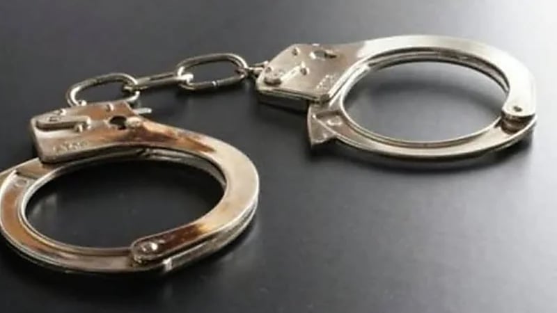 القبض على مقيمين لترويجهما 1.4 كيلوجرام من الشبو المخدر بجدة