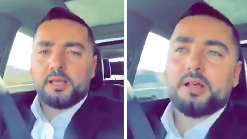 مرشد ألباني يكشف عن مفاجأة من الشرطة السعودية أثناء عودته من مكة .. فيديو