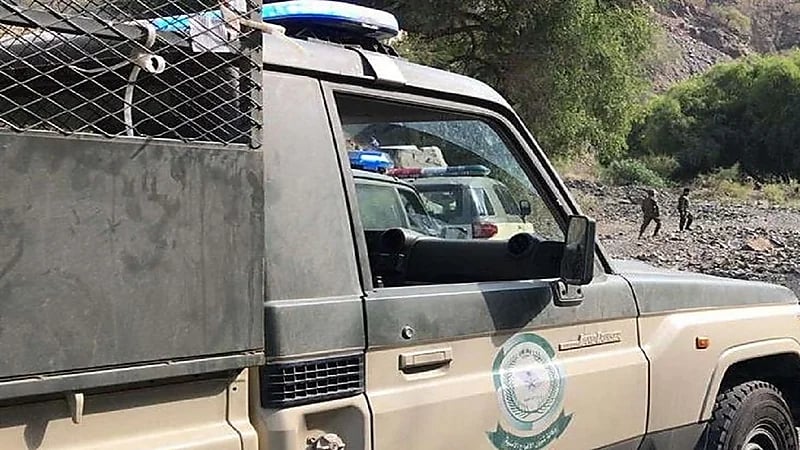 القبض على مواطن خبأ 71 كجم من الحشيش في مركبة بالدائر