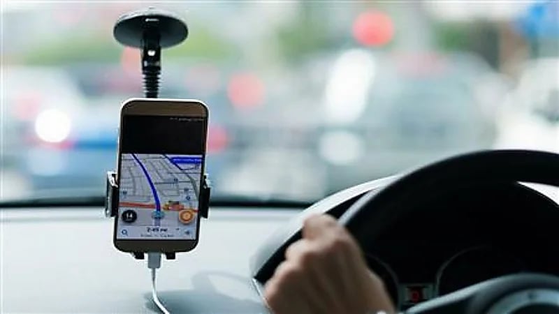 بممارسة فعل فاضح .. سائق بـ"كريم" يتحرش بفتاة مصرية