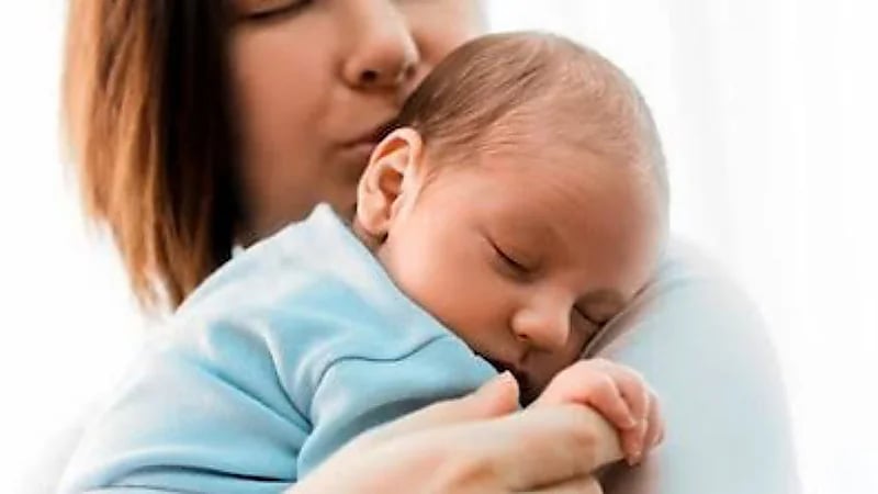 اكتئاب الولادة يزيد من مخاطر أمراض القلب لدى النساء