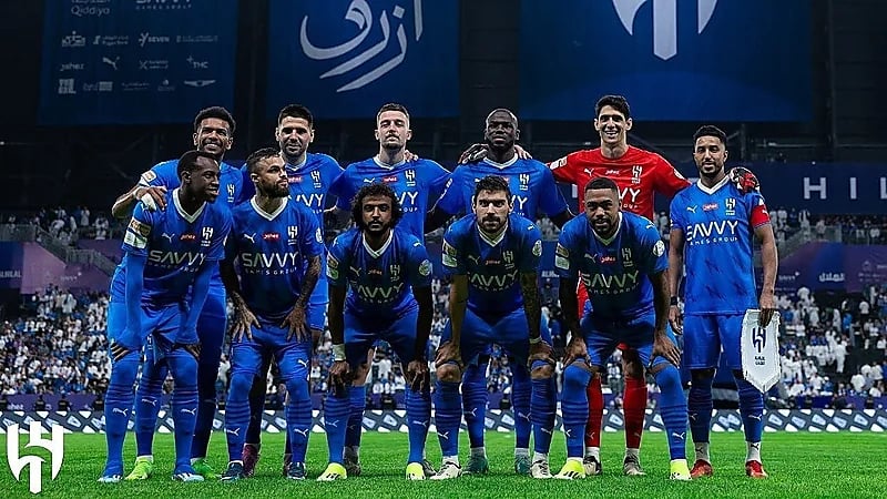الهلال يطلب حكام أجانب لمواجهة الأهلي