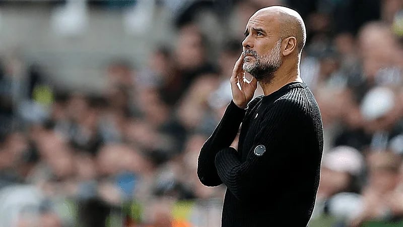 غوارديولا يطلب التعاقد مع موهبة برشلونة