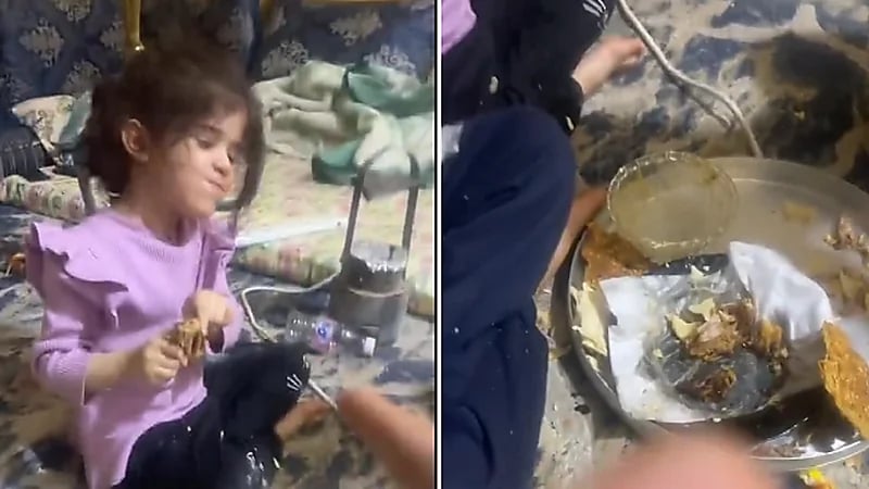 أب يفاجئ ابنائه بطبخه لحيوانهم الأليف ..فيديو