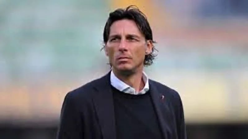 الأهلي يستقر على سيوفي مدربًا مؤقتًا خلفًا ليايسله