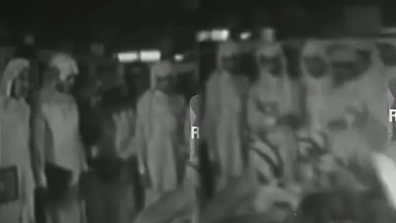 مشهد نادر لطلاب جامعيين بجامعة الملك سعود في بداية السبعينات.. فيديو