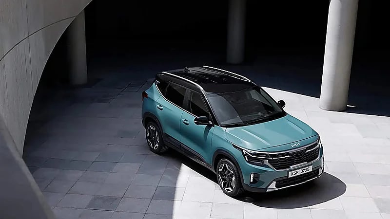 أسعار ومواصفات سيارة كيا سيلتوس 2025