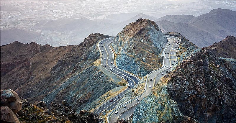 مؤرخ : 8 آلاف بيت شعري ذكرت الطائف بكل تفاصيلها منذ الجاهلية.. فيديو