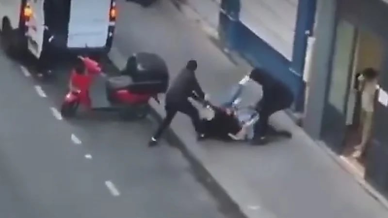 محاولة خطف ابنة وحفيد رئيس شركة عملات مشفرة .. فيديو