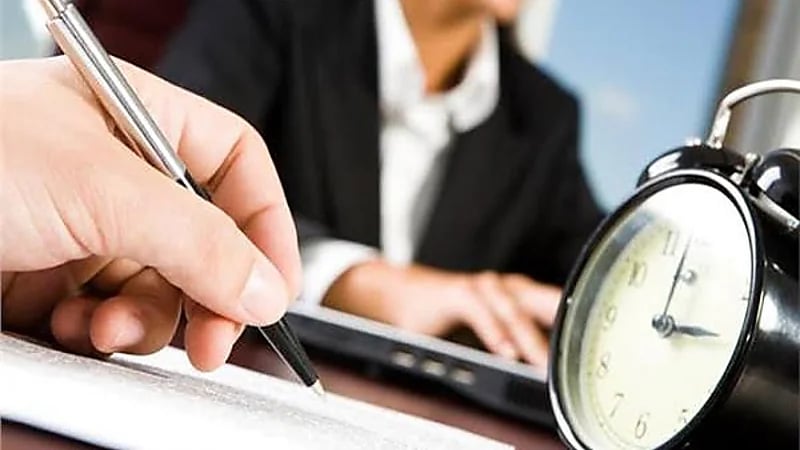 العمل لساعات طويلة أسبوعياً يُضخّم دماغك بنسبة 19٪