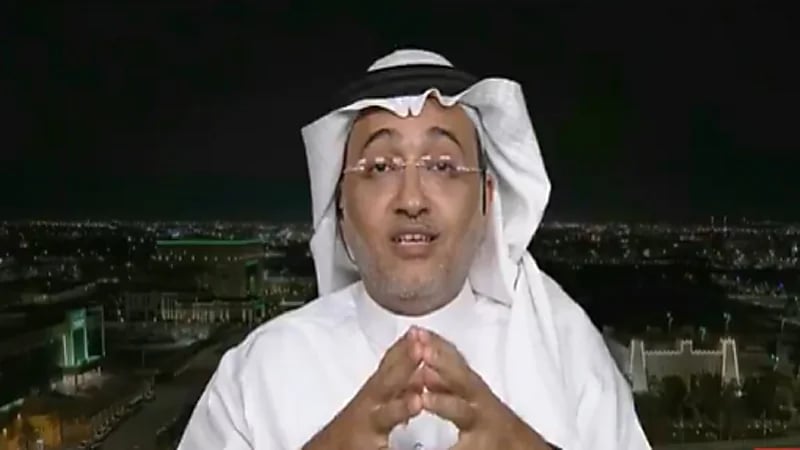 مدرب: إذا كنت لا تضبط مشاعرك أمام الطقطقة بالوسط الرياضي فابتعد عنه.. فيديو