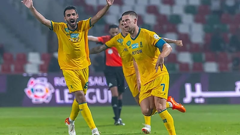 أندية روشن تفاوض محترف العروبة