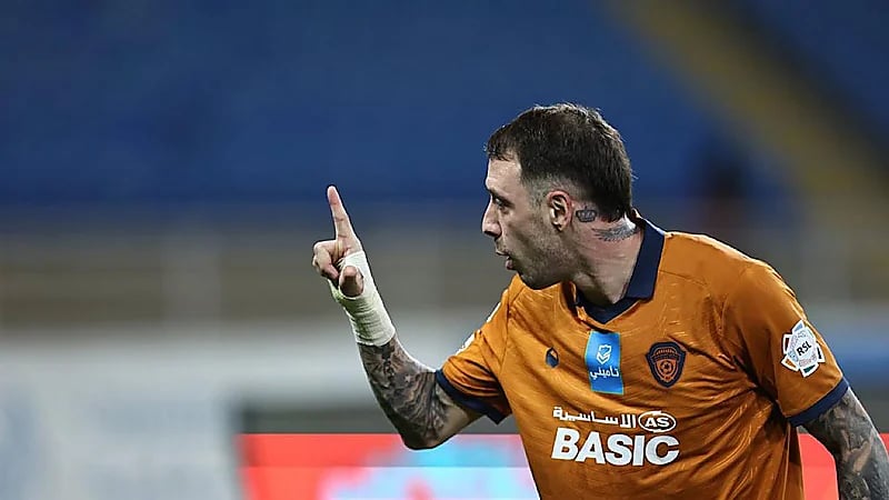 العُلا يفتح باب المفاوضات مع هداف الفيحاء رينزو لوبيز