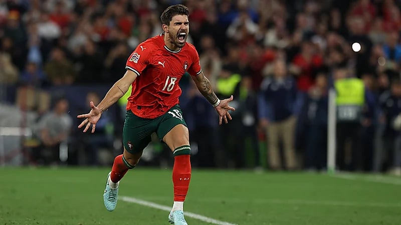 جماهير الهلال تحتفي بنيفيز بعد تتويج البرتغال: من يرتدي شعار الزعيم يعتاد على الحسم