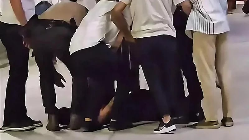 شاب يعض ويقطع أنف آخر بسبب مشاجرة على مرحاض