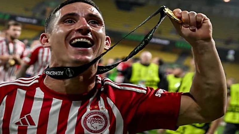 الشباب يقدّم عرضًا رسميًا لضم البرتغالي "تشيكينيو" من أولمبياكوس