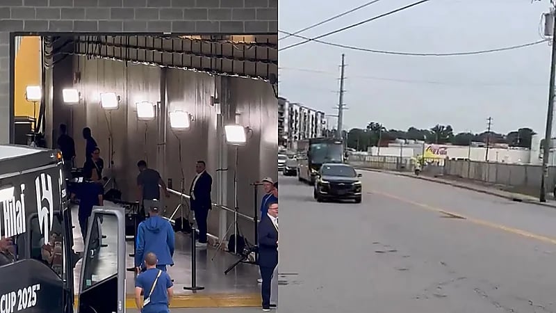 بعثة الهلال تصل إلى ملعب غيوديس بارك استعدادًا لمواجهة باتشوكا .. فيديو